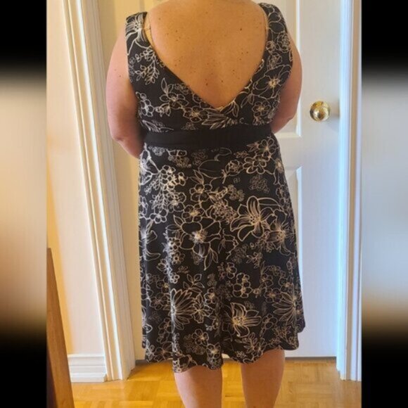 Jessica Petites Floral V Neck Sleeveless Black White Bow 16 Petites Midi Dress - Picture 7 of 7